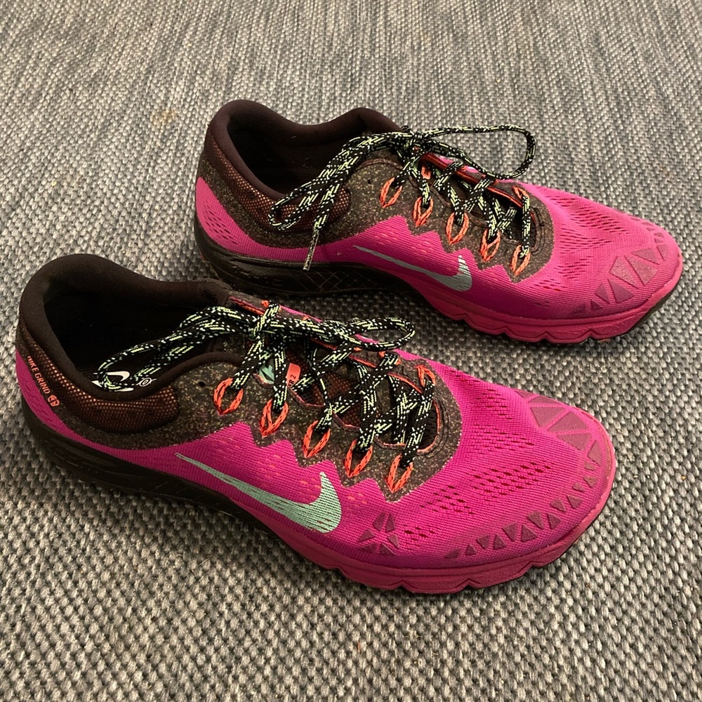 Nike Zoom Terra Kiger 2 pink, black, orange.  Light green swoosh Size 10.5 EUC